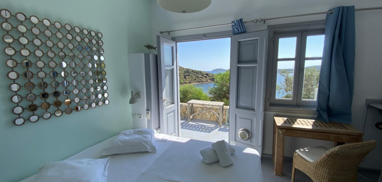 La Villa M, location d'une maison avec chambres romantiques avec vue sur la mer à Lipsi